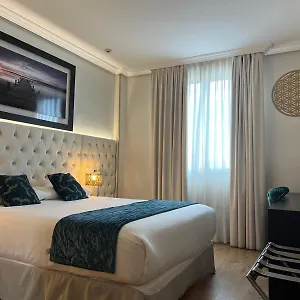 **** Hotel Feria De España