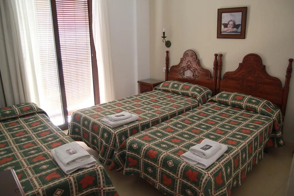 Easy Nerja Bronce Hotell