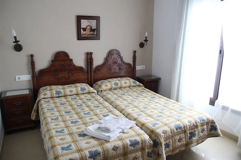 Easy Nerja Bronce Hotell 2*,