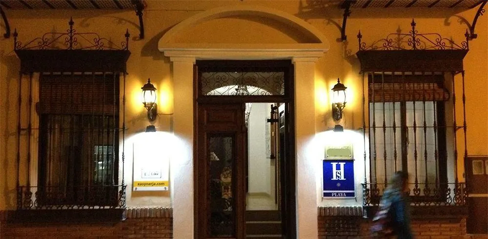 Easy Nerja Bronce Hotell 2*,